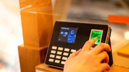 Autoritățile americane au început colectarea datelor biometrice de la străinii care intră și ies din țară