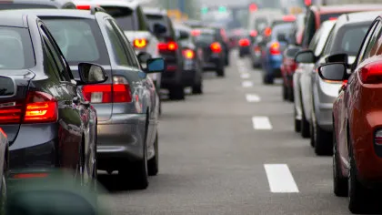 Parcul auto al României a depășit 11,2 milioane de vehicule în 2025 / Creștere de 70% în ultimul deceniu