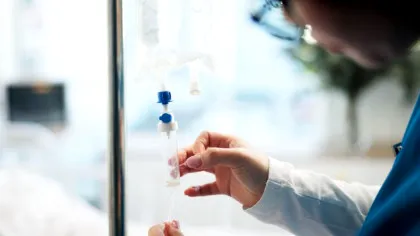 Un simplu tratament intravenos antrenează celulele imunitare pentru a combate bolile autoimune