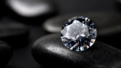 Cercetătorii au creat un diamant cu 50% mai dur decât cele de pe Pământ