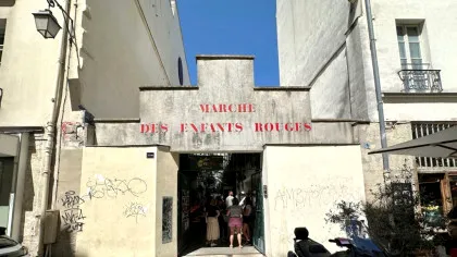 Cea mai veche piață acoperită din Paris a fost distrusă de un incendiu
