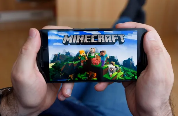 Minecraft continuă să fie cel mai bine vândut joc video din istorie. Ce bornă de vânzări a atins acum