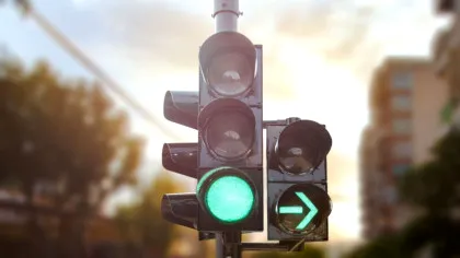 Strategie nouă: Ce recompensă primesc șoferii prudenți în unele orașe din SUA?