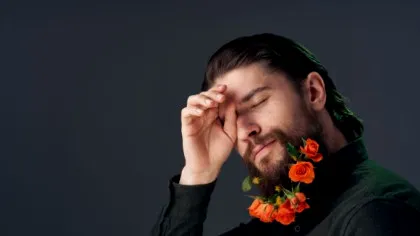 BANCUL ZILEI. BULĂ nedumerit: - Iubita mea s-a întins pe canapea, şi-a dat fusta jos, şi-a smuls...