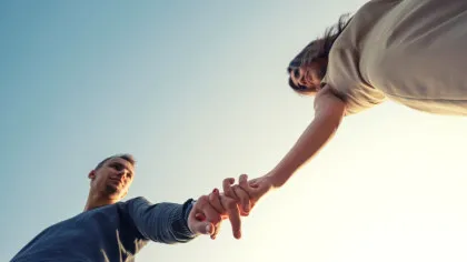 Virusul HPV este un pericol real chiar și în cazul relațiilor stabile. Ce trebuie să știm?