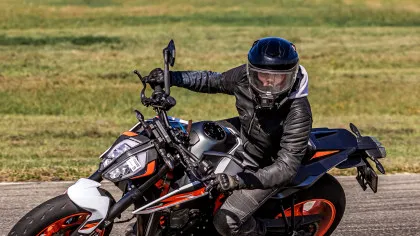 Un an pe două roți la TechRider.ro: de la primul articol la peste 1.000 de povești din lumea moto