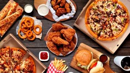 Cercetătorii au realizat topul mâncărurilor nesănătoase pentru creier