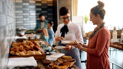 BANCUL ZILEI. Bulă e nemulțumit de mâncarea de la restaurant