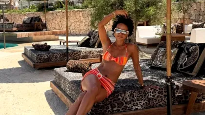 FOTO. Milionarul de 58 de ani se iubește cu o femeie mai tânără cu 21 de ani