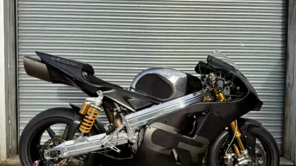 Un superbike extrem de rar, cu motor rotativ de 700 cmc și 220 CP, scos la vânzare
