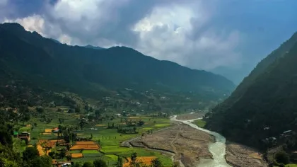 Un bărbat dispărut acum 28 de ani, descoperit într-un ghețar care se topește în Pakistan