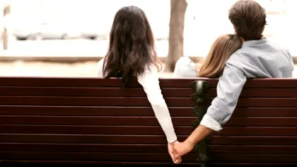 De ce înșală oamenii? Știința infidelității și povestea unui cuvânt cu rădăcini latine
