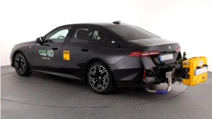 Teste GreenNCAP: autonomia reală a mașinilor electrice scade puternic iarna, iar tehnologia mild hibrid are un impact limitat în utilizarea reală