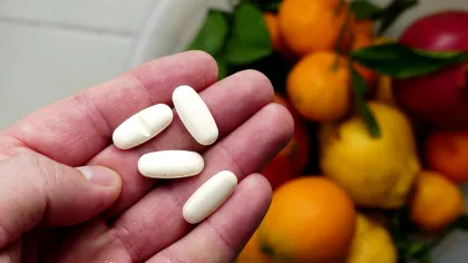 Multivitaminele zilnice ar putea încetini ușor îmbătrânirea biologică