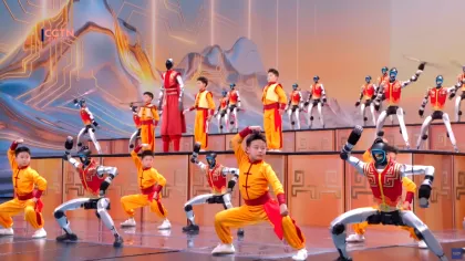 VIDEO De ce ar trebui Europa să fie îngrijorată de spectacolul viral al Chinei cu roboți umanoizi?