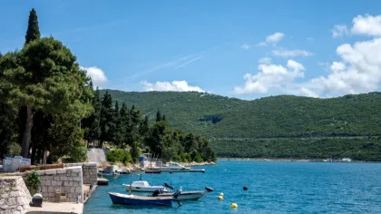 Stațiunea de la Marea Adriatică unde o cafea costă 1 euro și cazarea începe de la 35 de euro
