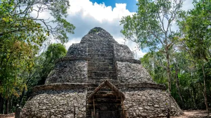 Un monument din calcar, vechi de 1.400 de ani, dezvăluie o rară conducere feminină într-un oraș mayaș antic