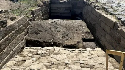 Un bazin roman monumental, ascuns timp de 2.000 de ani, a fost dezgropat lângă Roma