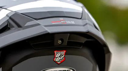 Caberg introduce „SOS Medical ID”, un sistem integrat în cască care stochează date medicale esențiale pentru situații de urgență