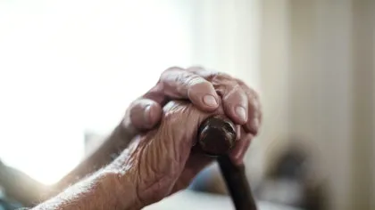 Oamenii de știință s-au înșelat cu privire la rolul genelor în longevitatea noastră