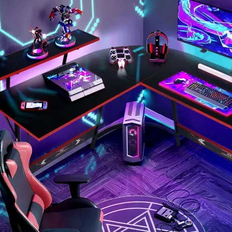 Trei noi dispozitive de gaming, la Dedeman: scaun, pernă și birou de colț
