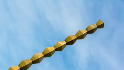 Coloana Infinitului. O cunoaştem cu toţii, dar puţini ştim acest detaliu