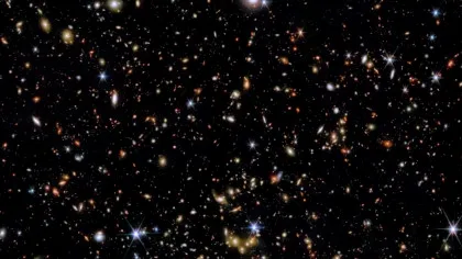 Telescopul Spațial James Webb a descoperit o galaxie bizară care ar trebui să se rotească, dar nu o face