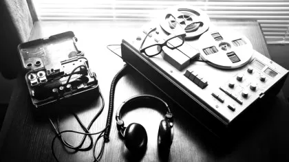 Părinți informatori. Dosarele declasificate care arată cum FBI-ul a spionat adolescenții rebeli ai Americii