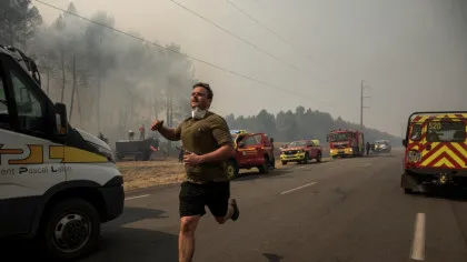 Incendiu de pădure masiv în sud-vestul Franței. Flăcările au depășit o suprafață de patru ori mai mare decât Parisul