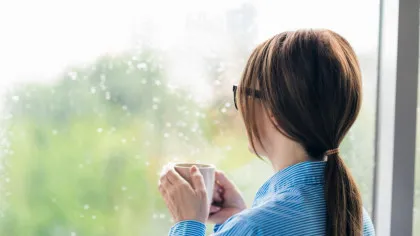 Test de cultură generală. De ce ne ia somnul atunci când plouă?