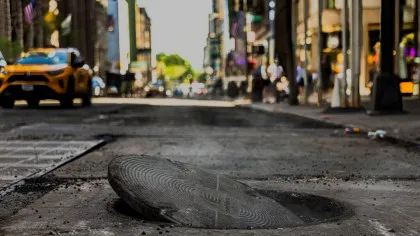 Test de cultură generală. Cine a inventat gurile de canal?