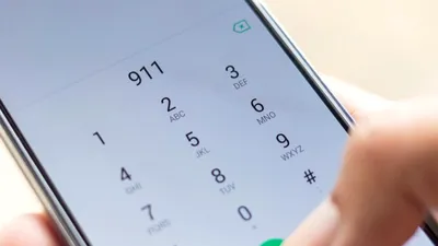 Un adolescent a sunat la urgențe după ce mama lui i-a schimbat parola la Xbox