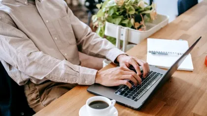 (P) Cum să începi cu sume mici să investești pentru viitor – fiecare euro contează