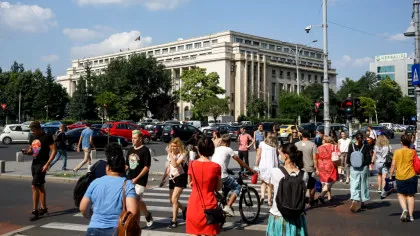 Românii lucrează mai multe ore pe săptămână decât majoritatea europenilor