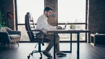 Cum să obții o promovare la serviciu fără să pari că te lauzi