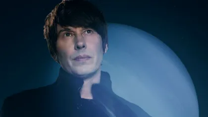 Fizicianul care a doborât recorduri mondiale în turneele anterioare revine în România: Brian Cox aduce „Emergence” la Sala Palatului – 22 septembrie 2026