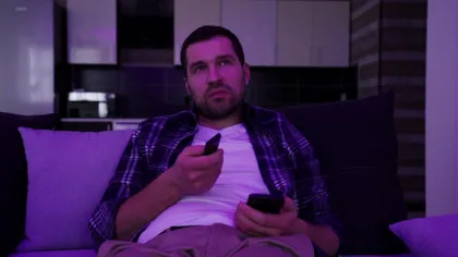 De ce te simți obosit chiar și atunci când nu faci nimic?  Explicația neurologică pentru epuizarea „invizibilă”