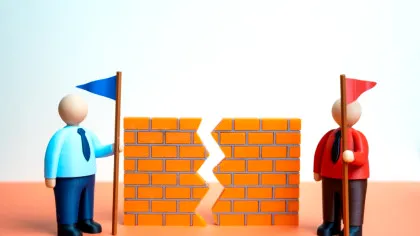 Epidemia de nepolitețe: de ce devenim tot mai agresivi în spațiul public și ce putem face