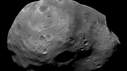O misiune spațială va încerca prelevarea de mostre de pe Phobos. Când decolează?