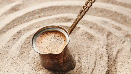 Test de cultură generală. De ce turcii fac cafea la nisip?