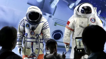 Cum sfidează China dominația SUA în spațiu?