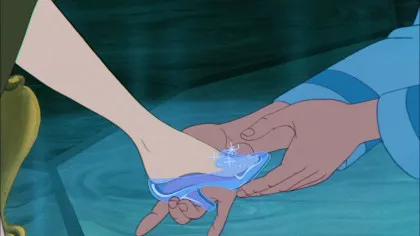 Codul din „Cenușăreasa” lui Walt Disney: semne masonice și simbolism ocult