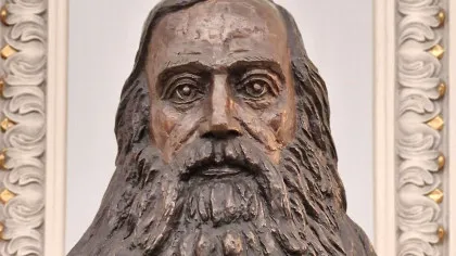 Adept al francmasoneriei, acest avocat şi filosof de prestigiu a marcat profund istoria românilor. A fost un mare ADVERSAR al absolutismului habsburgic, fiind închis de trei ori