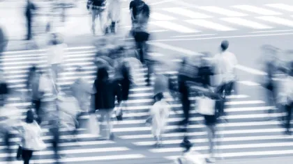 Câți dintre europeni simt că țara în care trăiesc este amenințată?