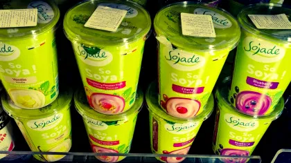 Greenwashing și capcana etichetelor „bio”: De ce cumpărăm produse „eco” care nu sunt, de fapt, ecologice