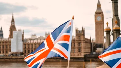 Marea Britanie a adoptat una dintre cele mai dure legi antifumat din lume