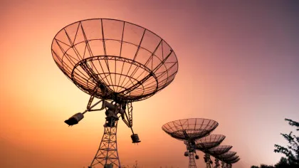 Astronomii au surprins activitatea violentă a unor stele pitice din apropierea noastră