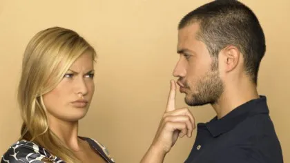 BANCUL ZILEI. Bubulina îl prinde pe Bulă cu minciuna: - Cine e aia?!