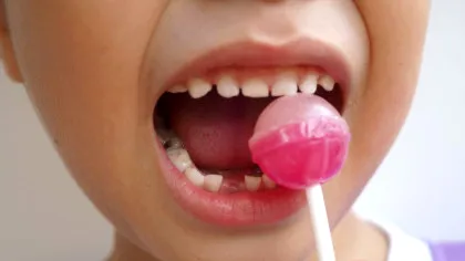 Este adevărat că zahărul îi face pe copii hiperactivi?