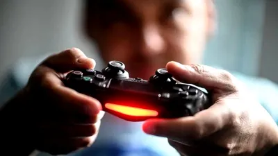 Mărturia unui gamer înrăit. Cât de sănătos a fost pentru el gaming-ul pe timp de carantină